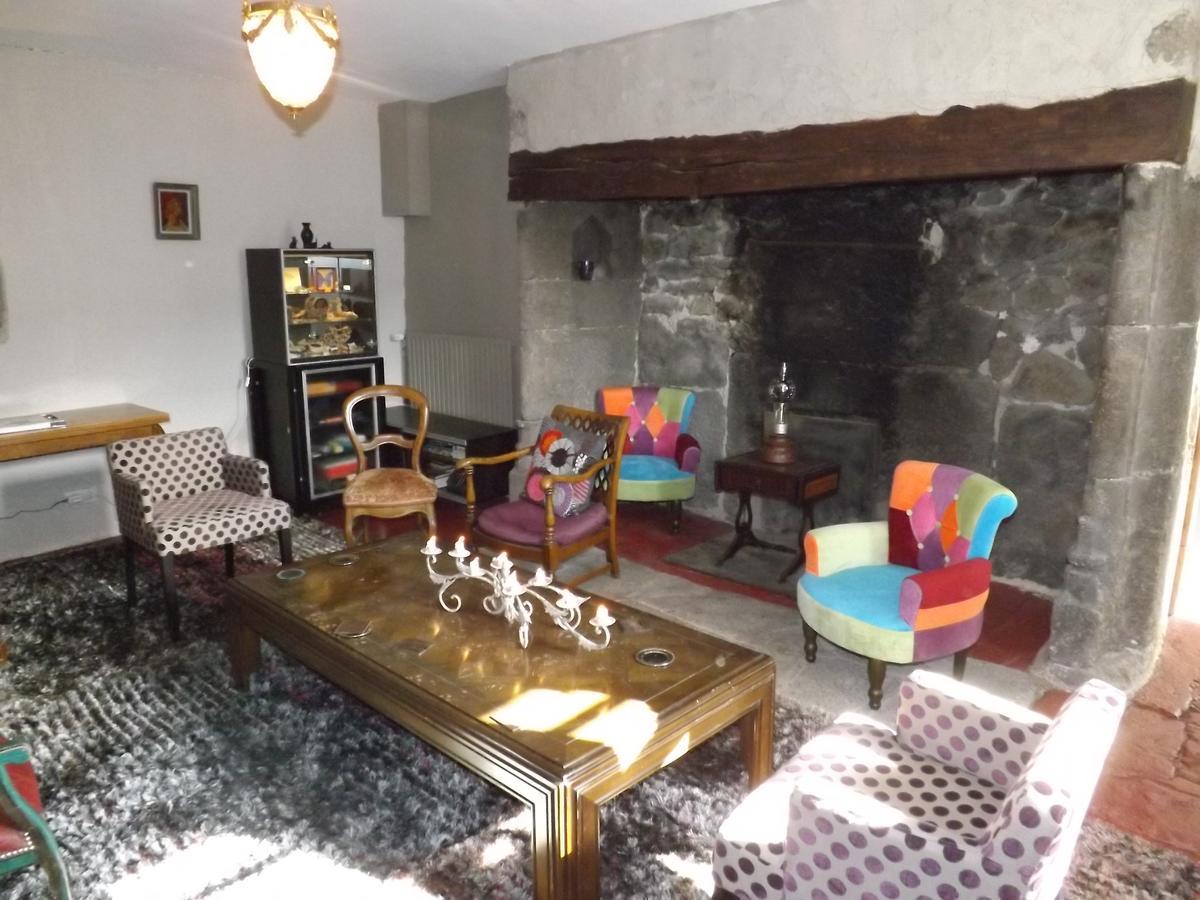 Domaine De La Jordanne - B&B Saint-Cirgues-de-Jordanne Buitenkant foto